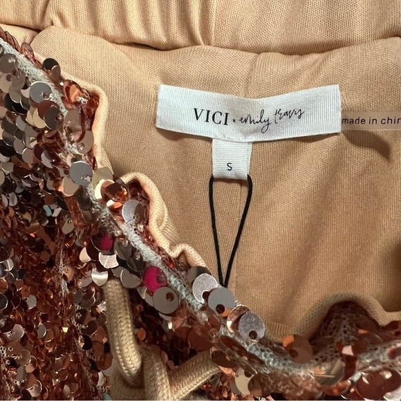 VICI x Emily Travis Rose Gold Sequin Joggers, New with Tags, Size Small - Picture 6 of 7